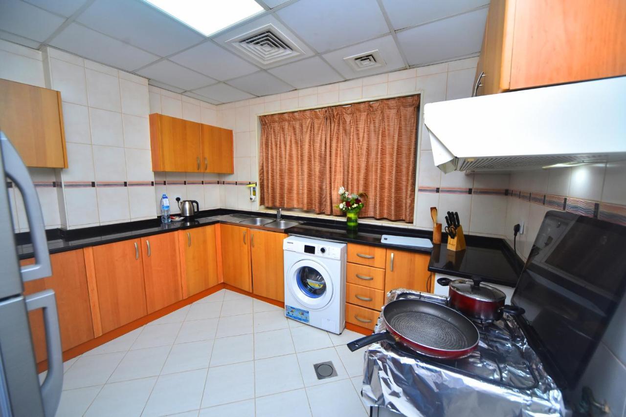 Emirates Stars Hotel Apartments Sardzsa Kültér fotó