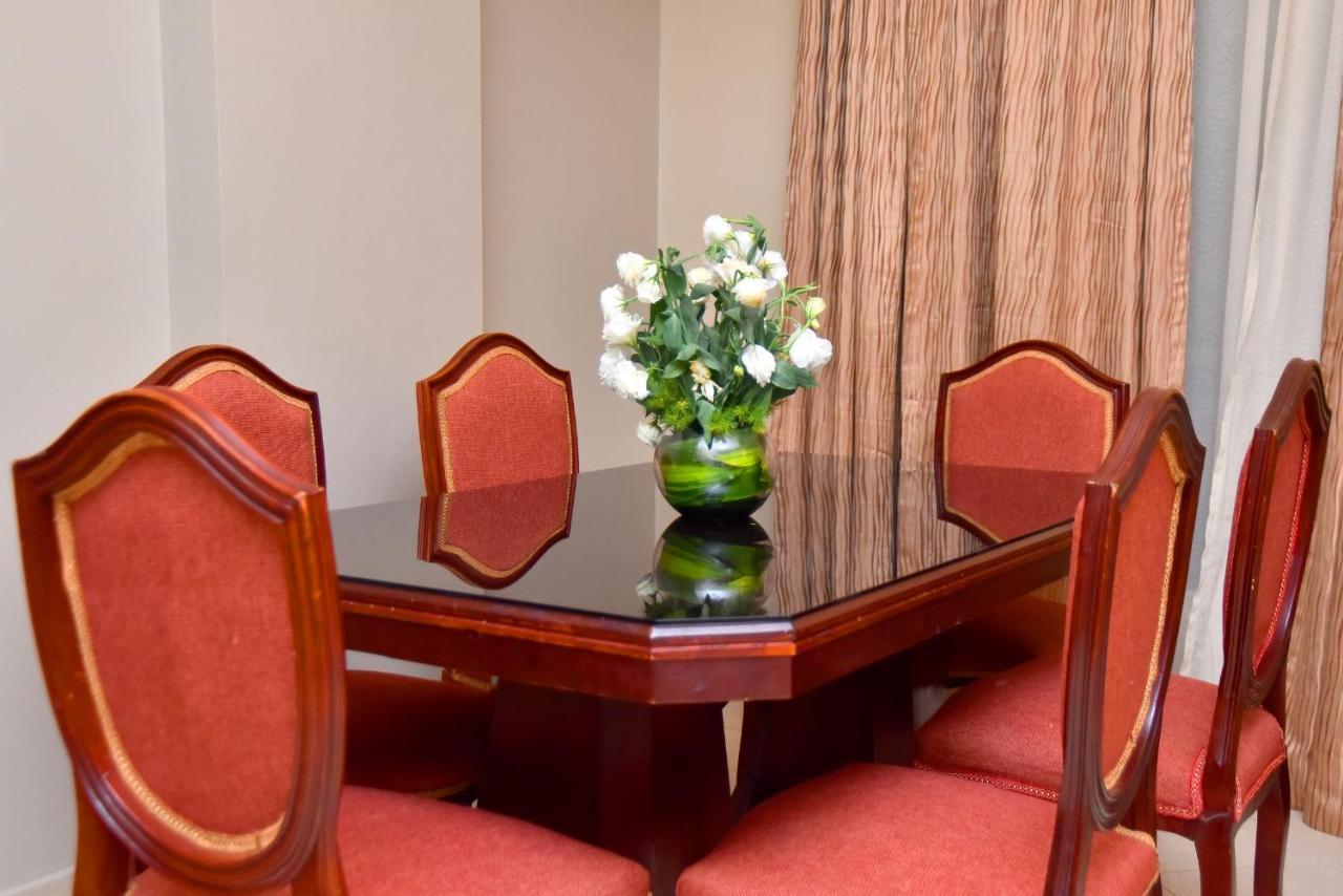Emirates Stars Hotel Apartments Sardzsa Kültér fotó